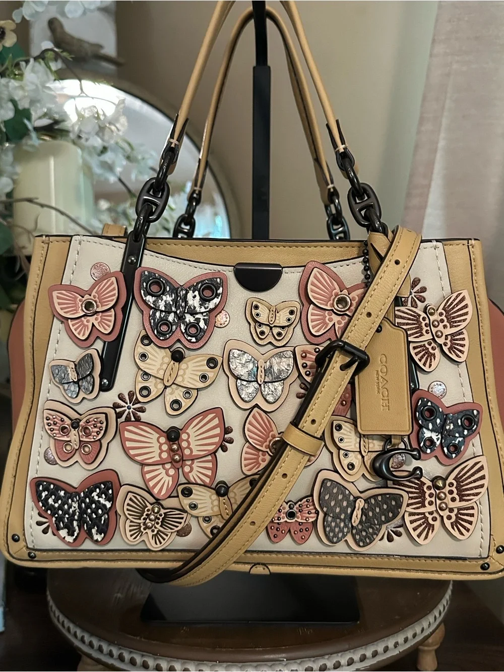 🦋 Coach Dreamer Butterfly Appliqué Leather Satchel 🦋